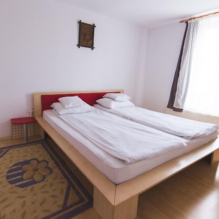 Casa La Fayette Hotel Timisoara Luaran gambar