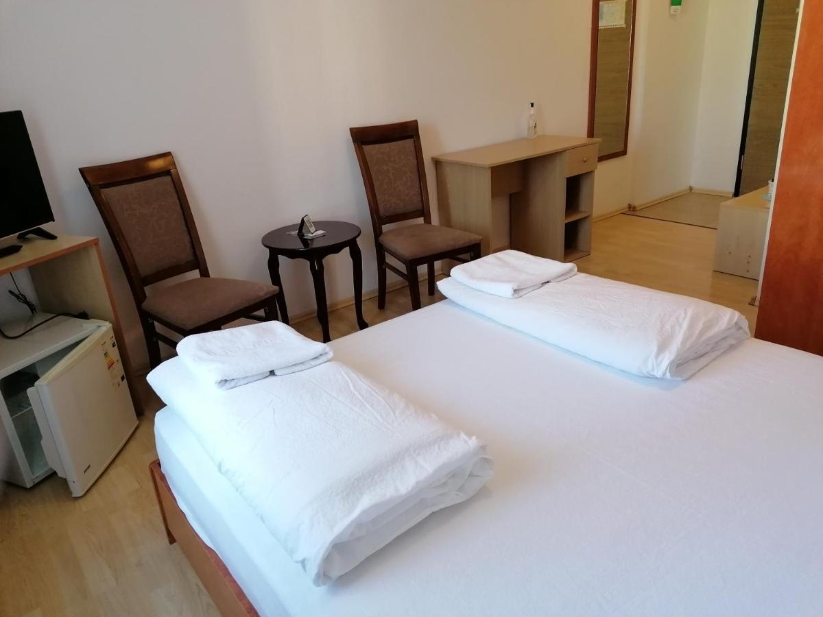 Casa La Fayette Hotel Timisoara Luaran gambar
