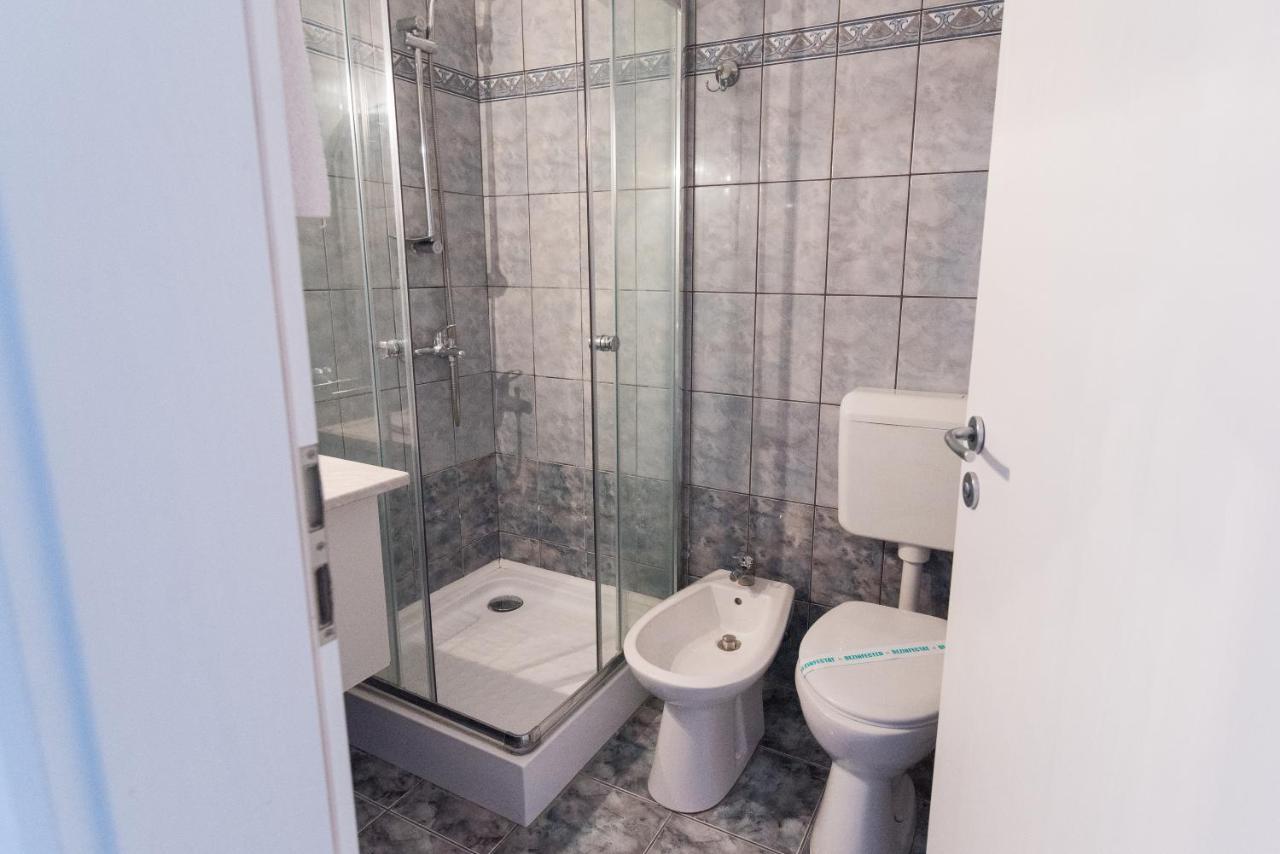 Casa La Fayette Hotel Timisoara Luaran gambar